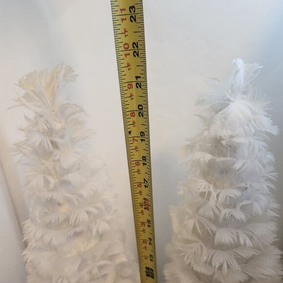 Vintage feather Christmas tree set 21 inches tall - Picture 5 of 6